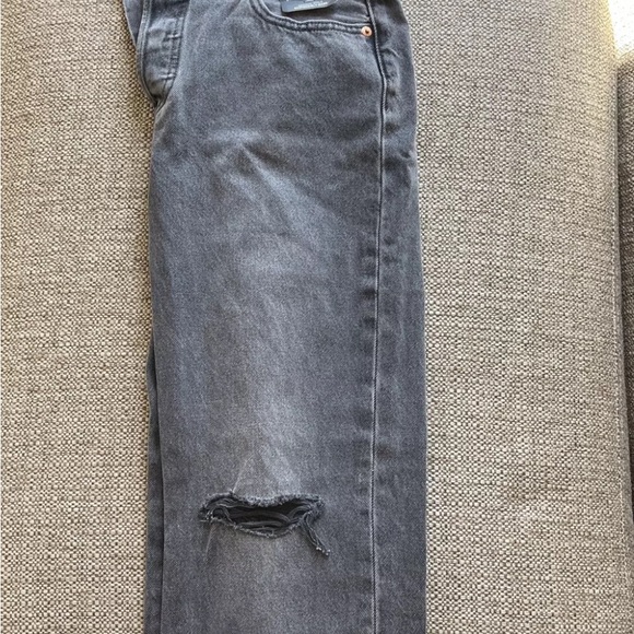 LEVIS BRAND NEW 501 women’s mid rise straight leg (WITH TAGS!!!) - Picture 4 of 7